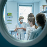 Zukunftstag 2022 - Detektive im Labor: Foto 3